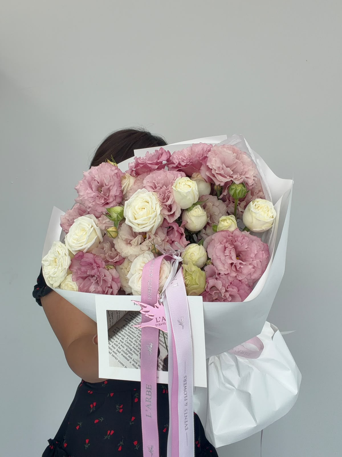 FLOWERS BOUQUET WITH ROSES AND EUSTOMA