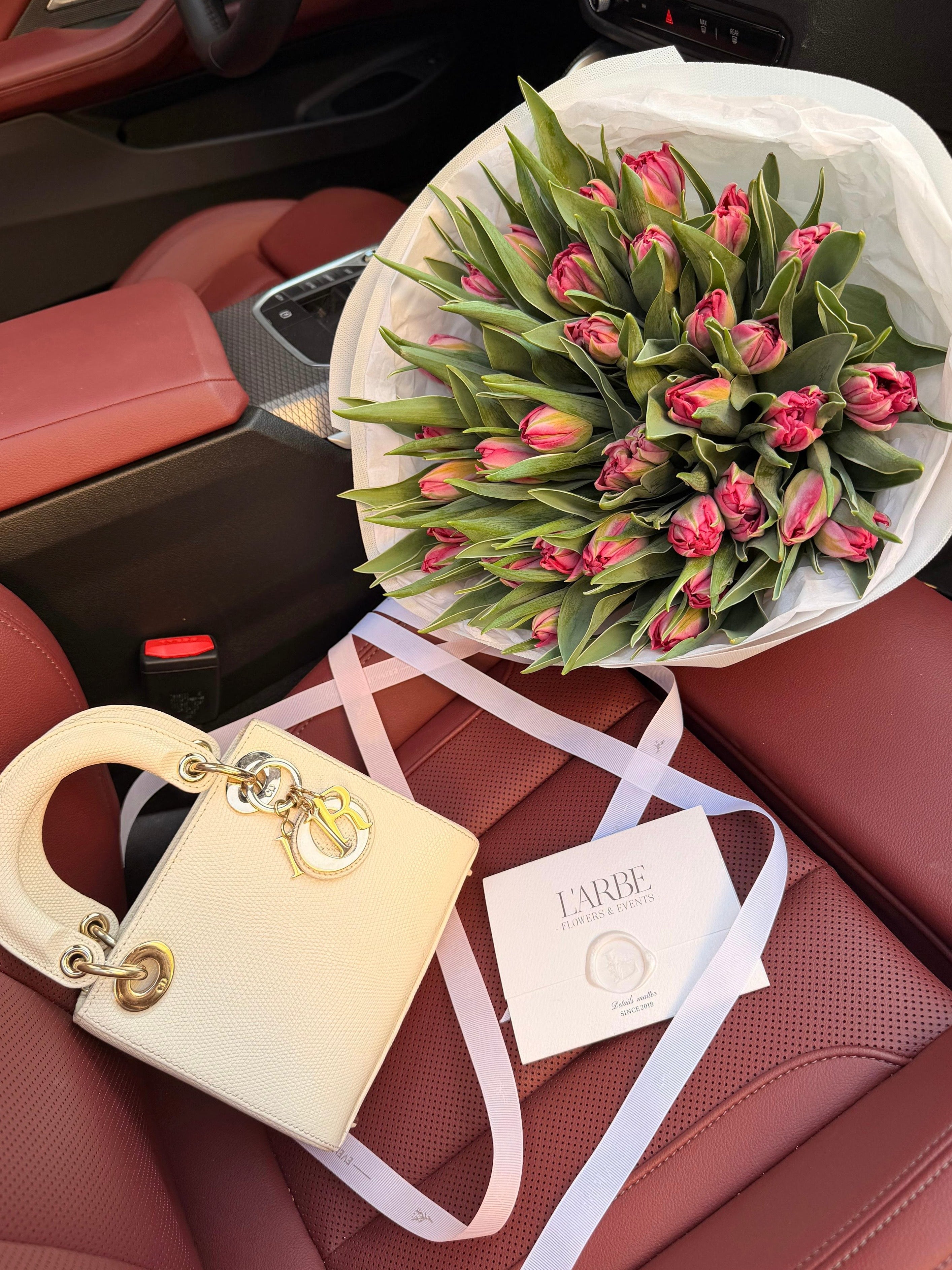 FLOWERS BOUQUET WITH DOUBLE PETAL DARK PINK FLASHPOINTS TULIPS 35 PCS