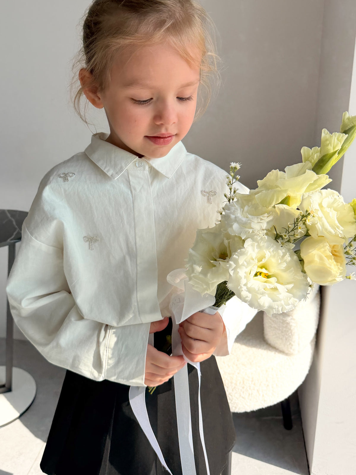 WHITE FLOWERS BOUQUET MIX