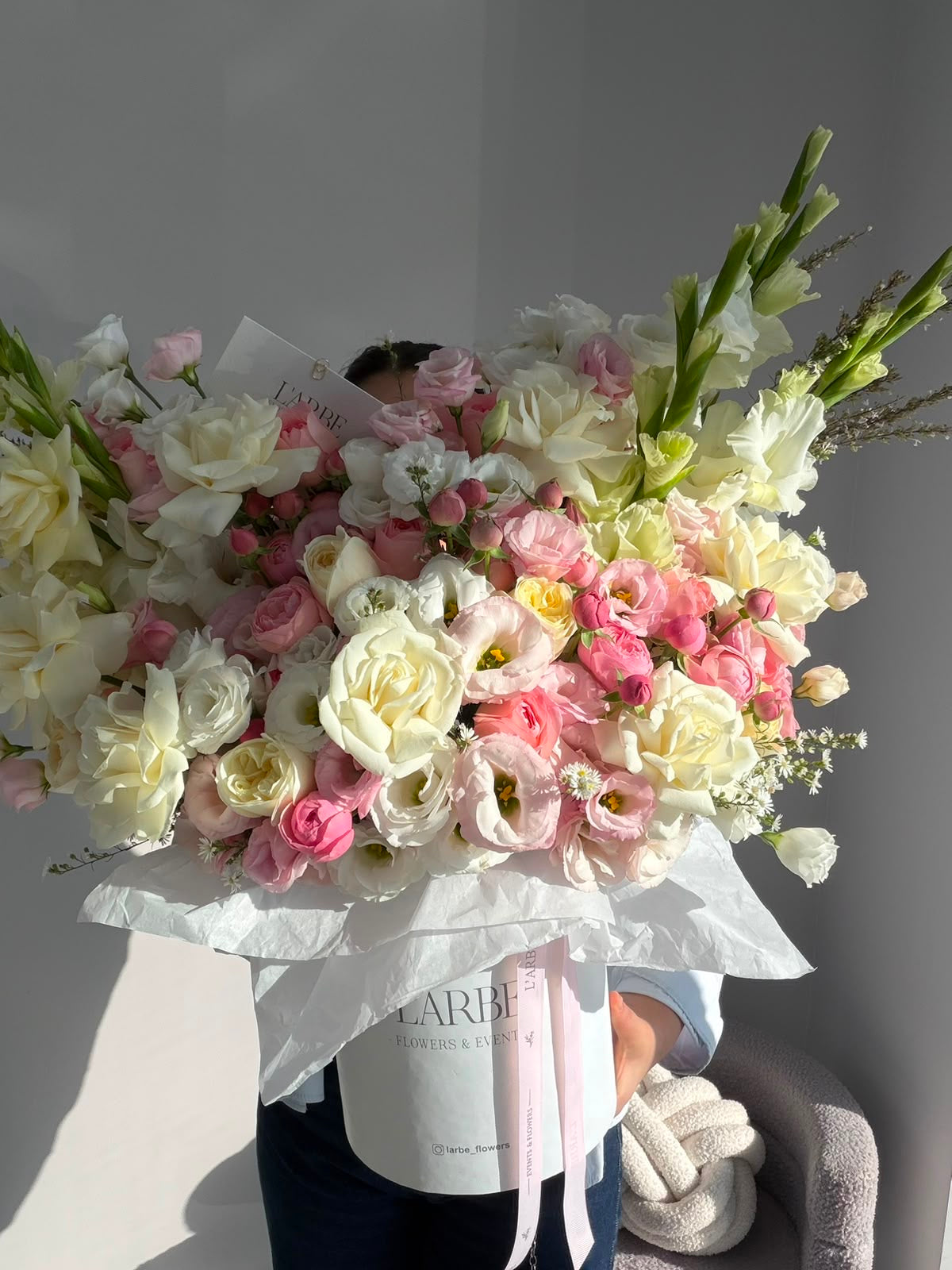 FLOWERS BOX WITH WHITE AND PINK MIX