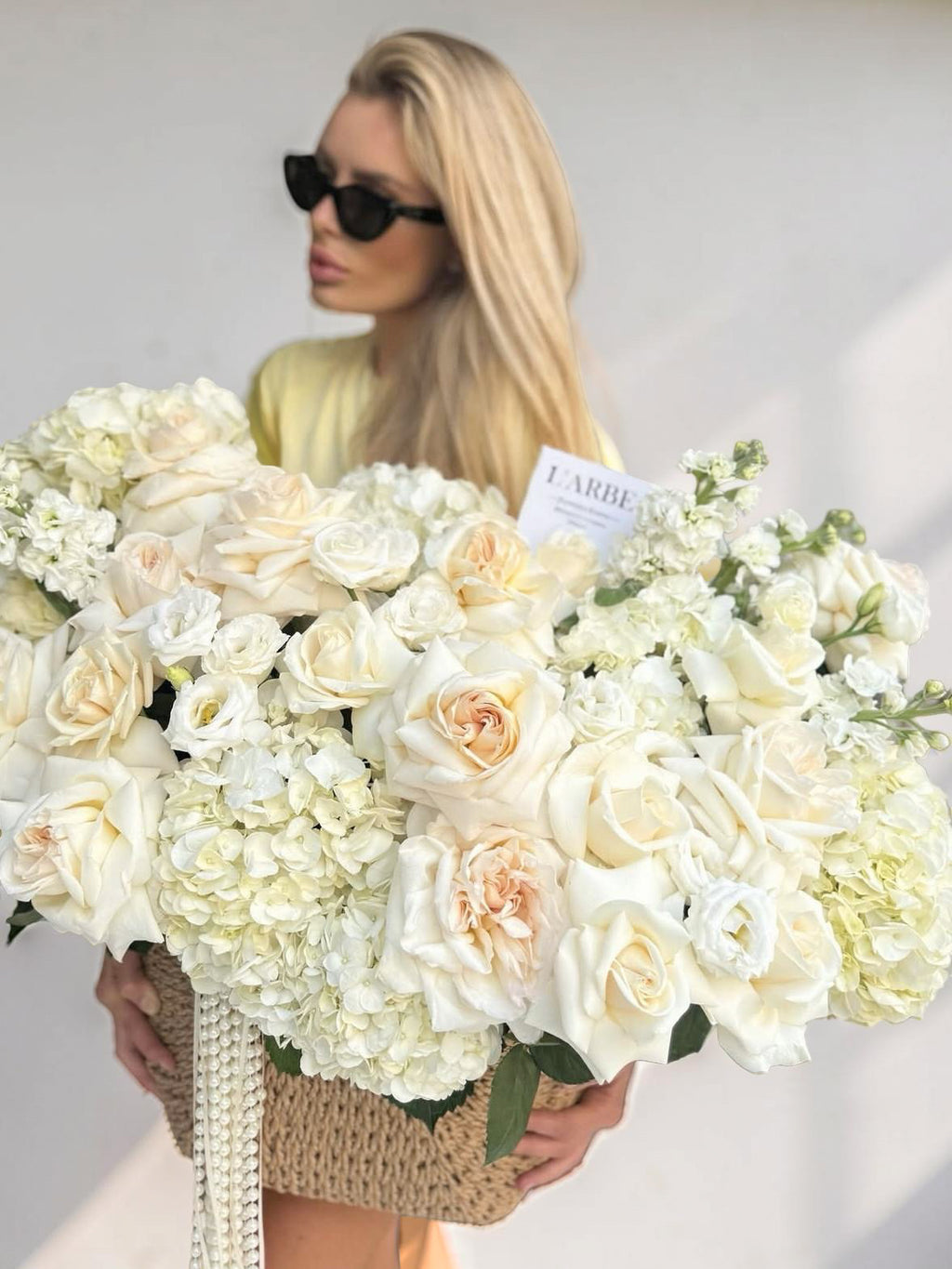 FLOWERS BASKET WITH HYDRANGEAS AND ROSES “SALIERI”