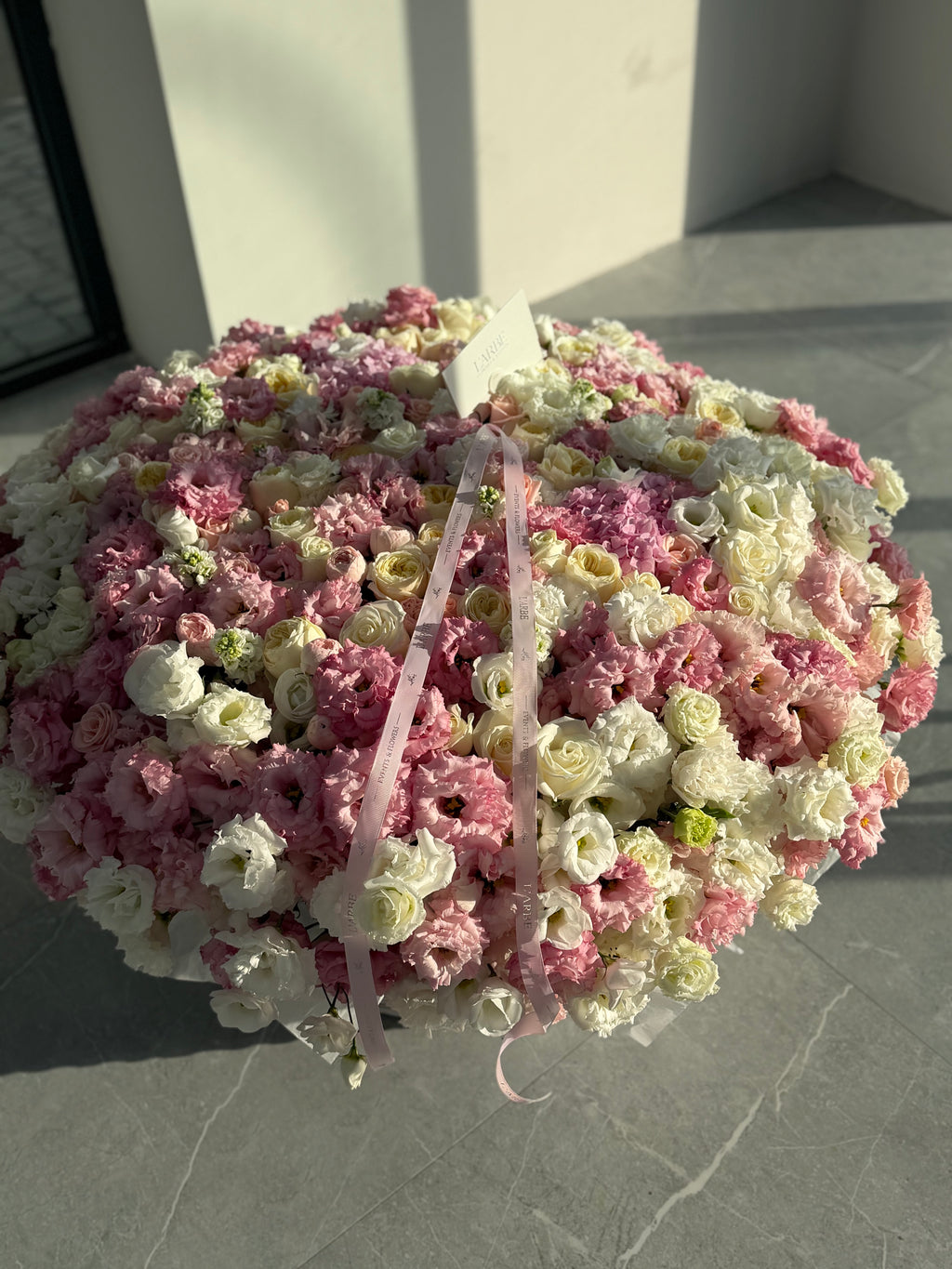 HUGE FLOWERS BOX WITH ROSES AND EUSTOMA