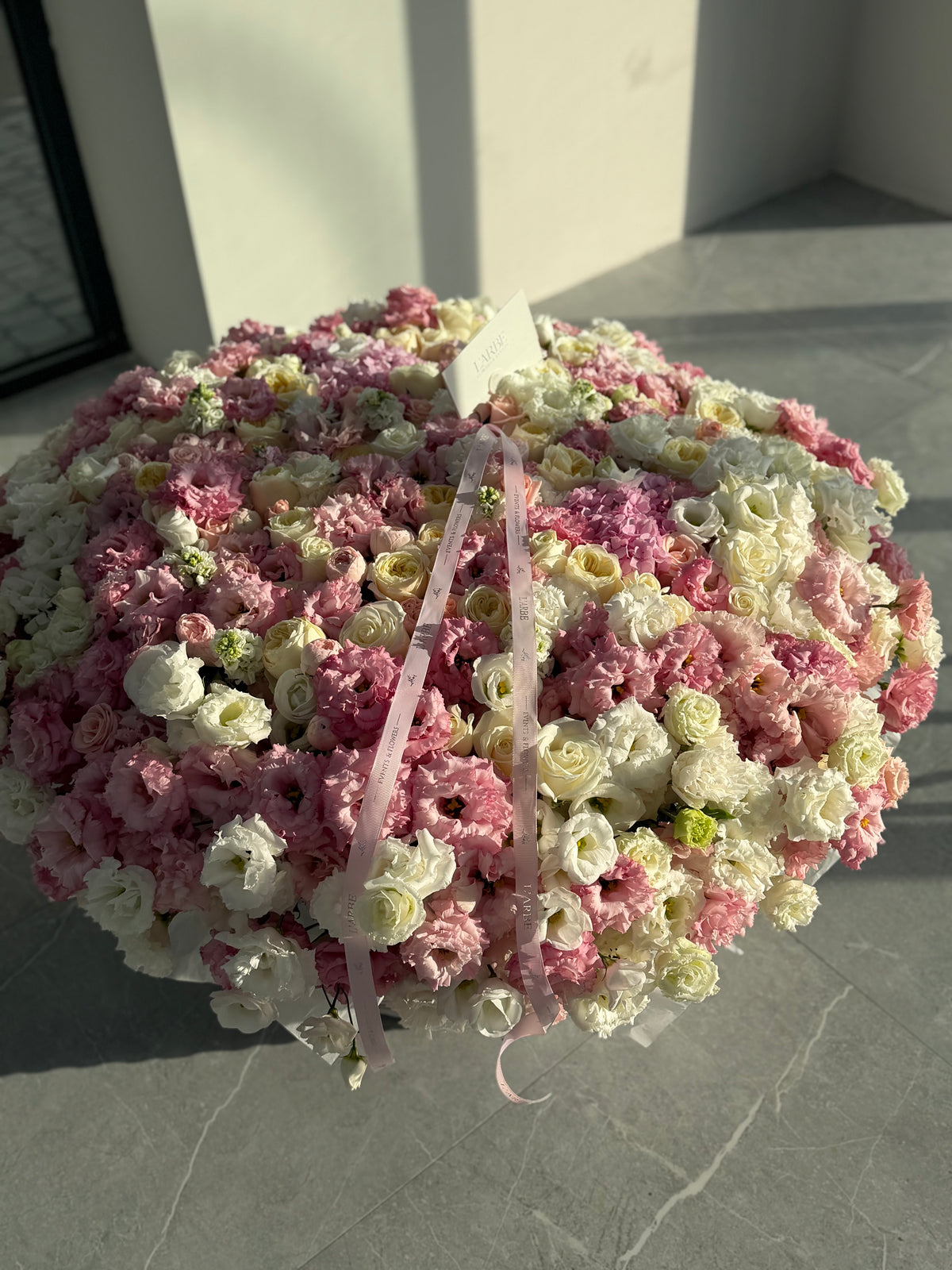 HUGE FLOWERS BOX WITH ROSES AND EUSTOMA