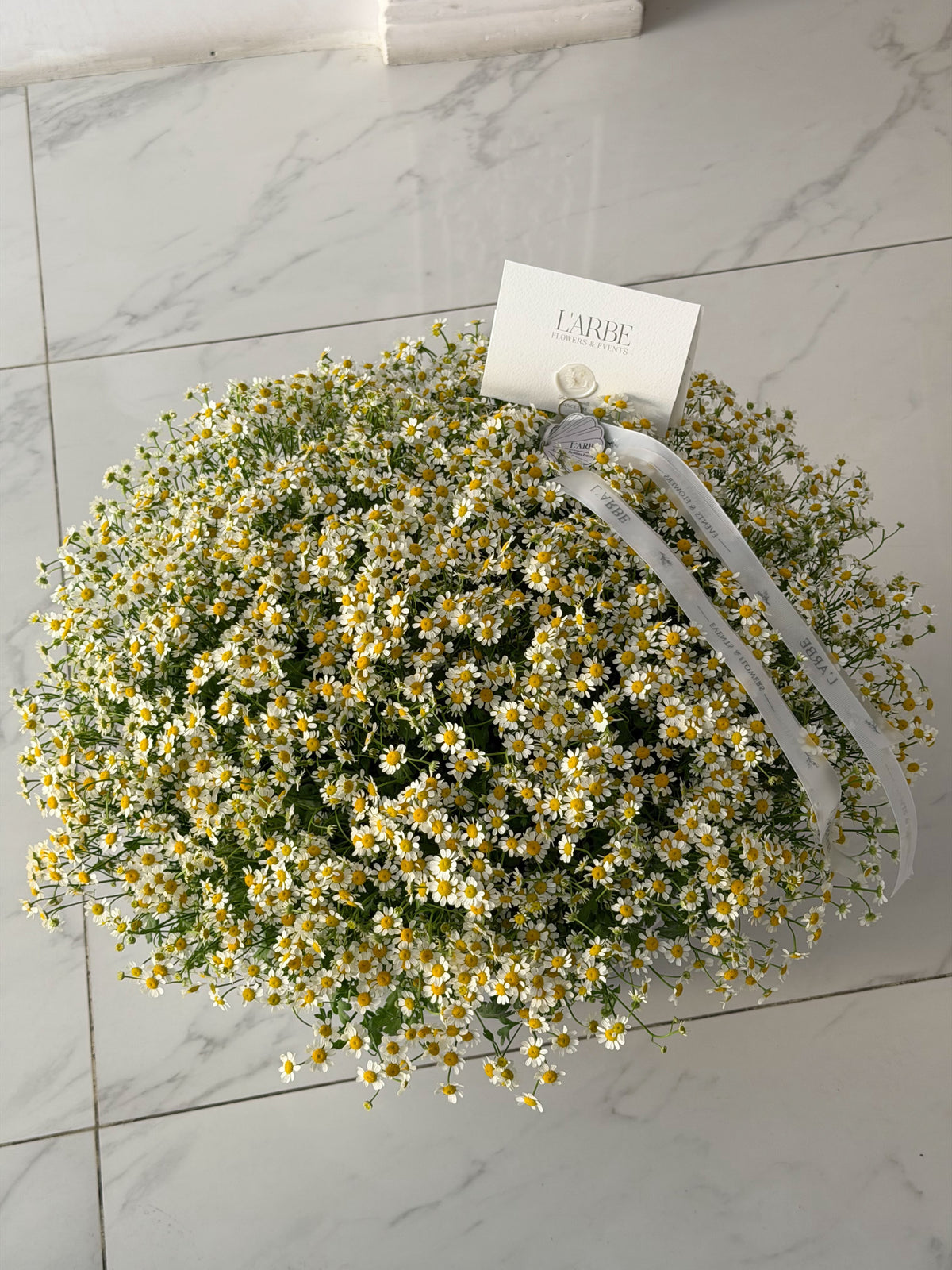 FLOWERS BOUQUET WITH TANACETUM