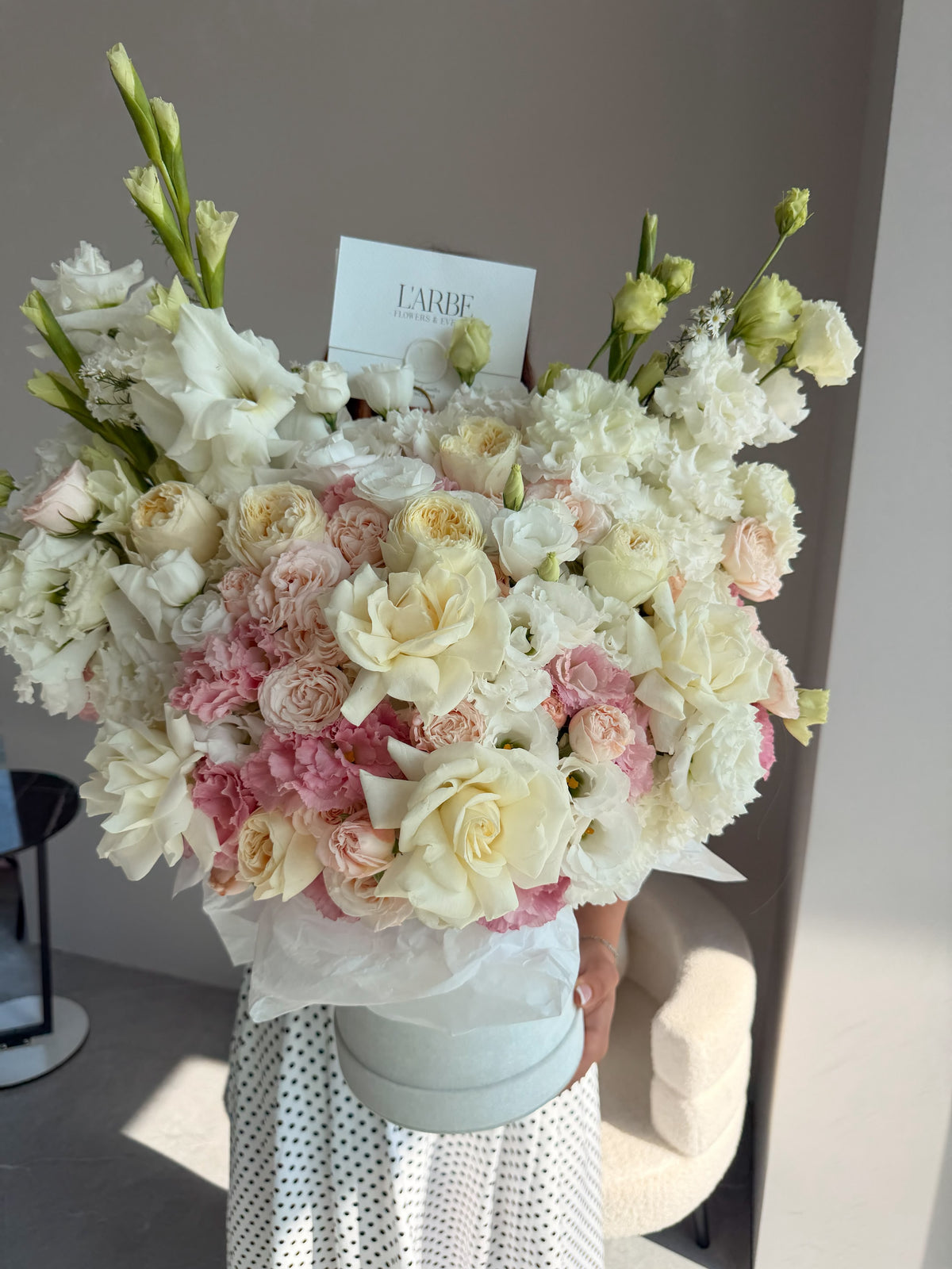 BOX WITH FLOWERS MIX “SERAPHIC”