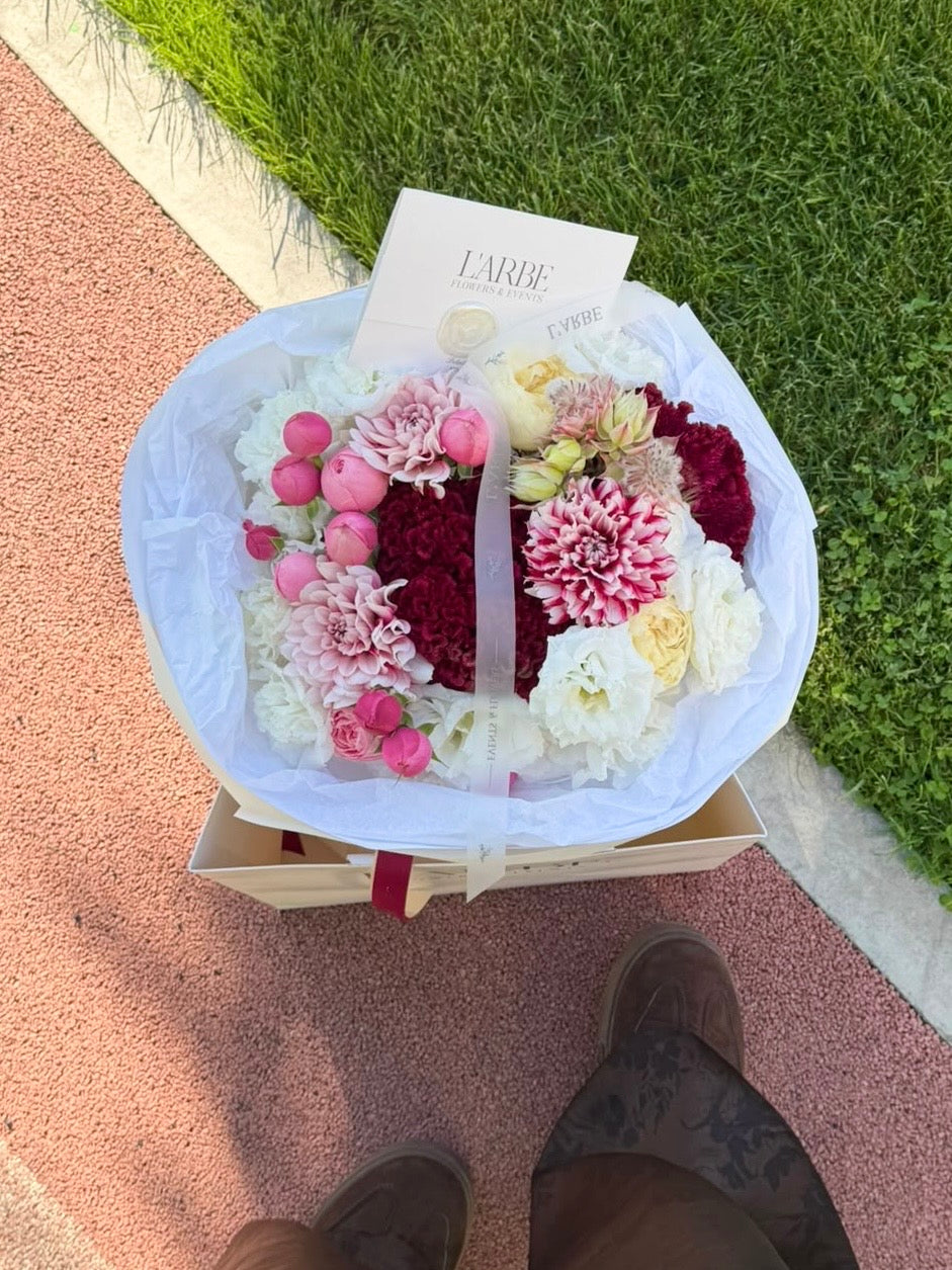 FLOWERS BOUQUET WITH ROSES AND EUSTOMA “LUCILLE”