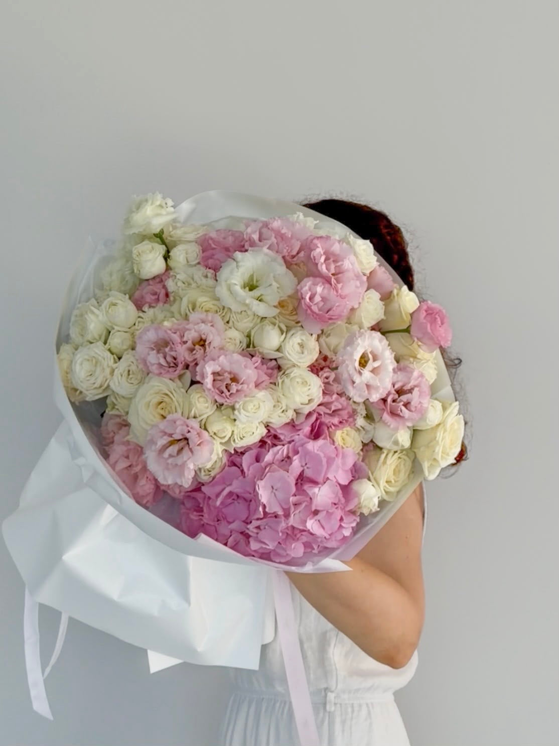 FLOWERS BOUQUET WITH HYDRANGEA AND EUSTOMA