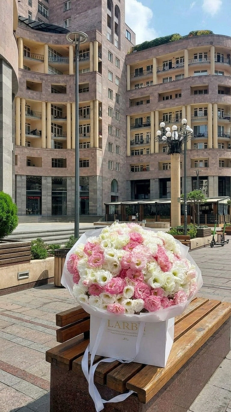 FLOWERS BOUQUET WITH EUSTOMA