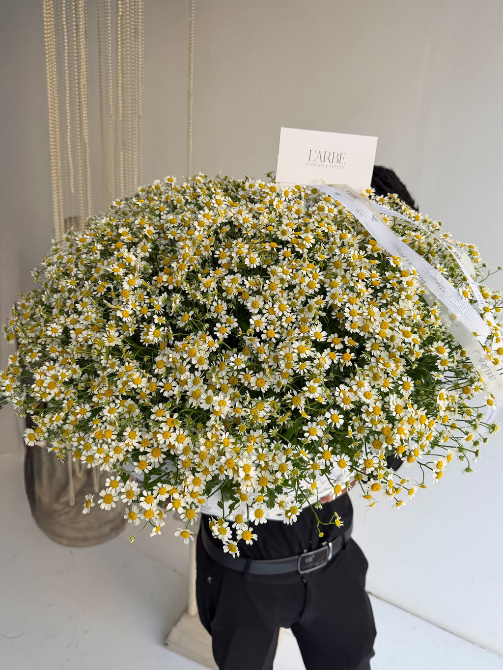 FLOWERS BOUQUET WITH TANACETUM
