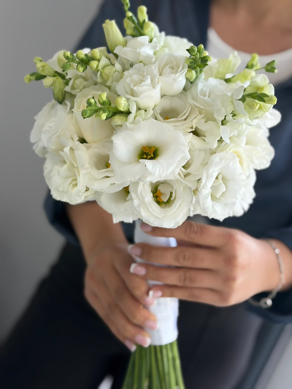 FLOWERS BRIDAL WHITE BOUQUET