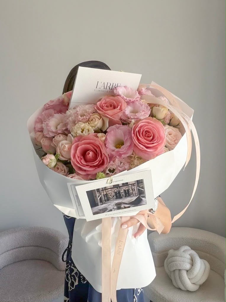 PINK FLOWERS MIX WITH EUSTOMA “BALASH”