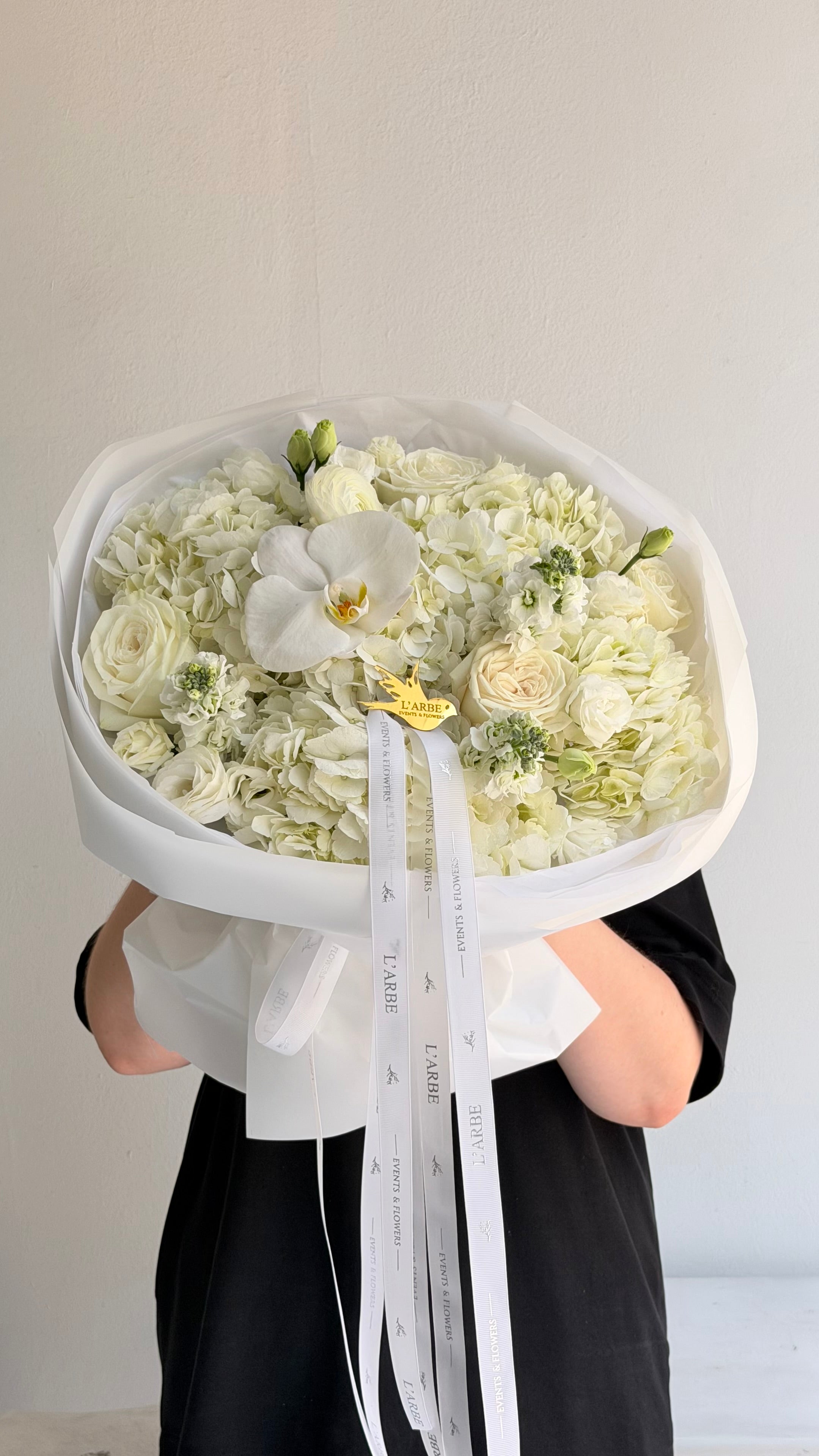 WHITE MIX BOUQUET