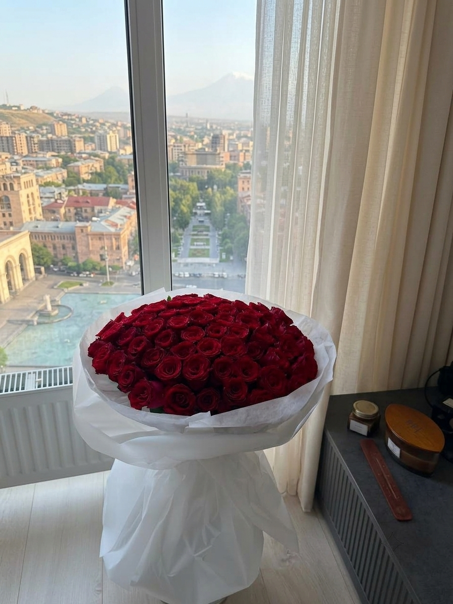 FLOWERS BOUQUET WITH RED ROSES 91 PCS