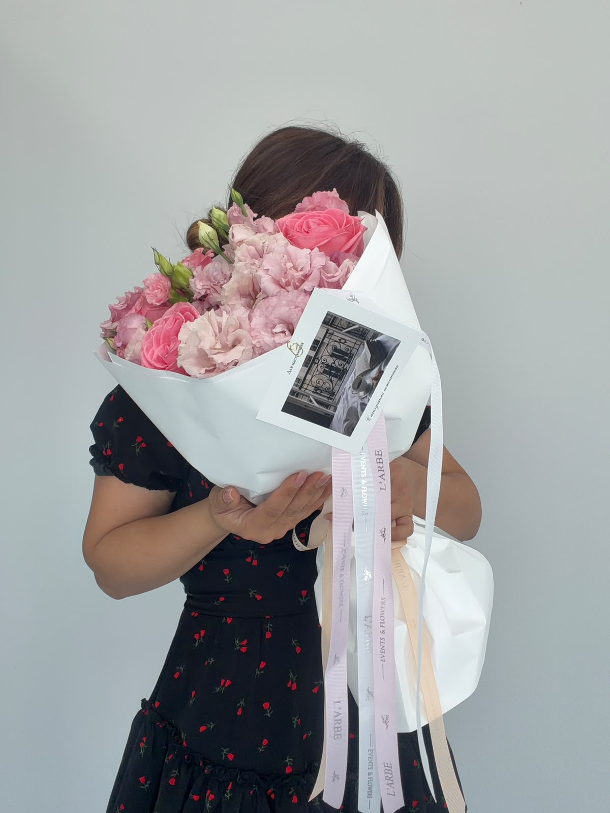 FLOWERS BOUQUET WITH ROSES AND EUSTOMA