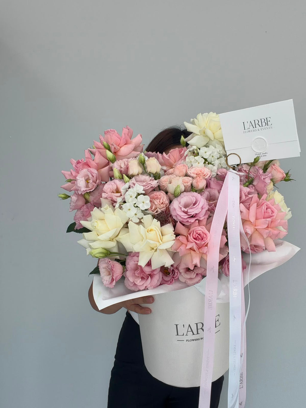 FLOWERS BOX WITH ROSES “TENDER PINK”