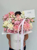 FLOWERS BOX WITH ROSES “TENDER PINK”