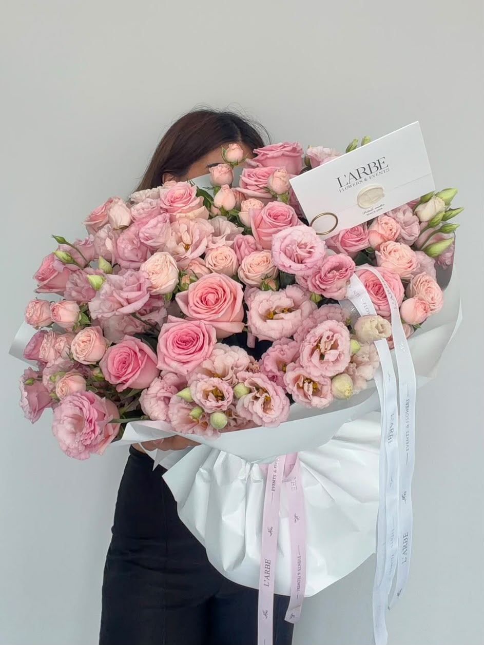 PINK FLOWERS MIX IN BOUQUET