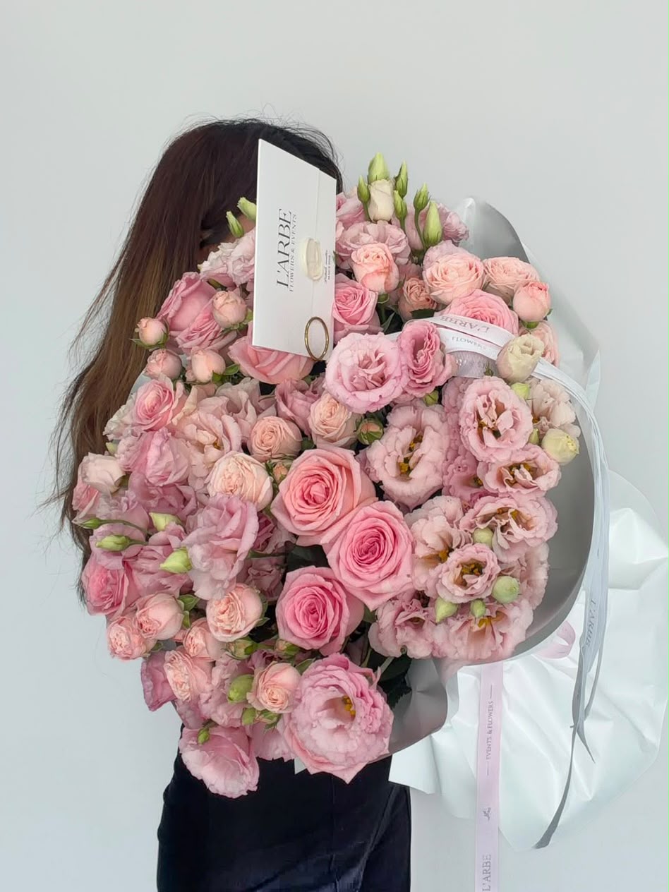 PINK FLOWERS MIX IN BOUQUET