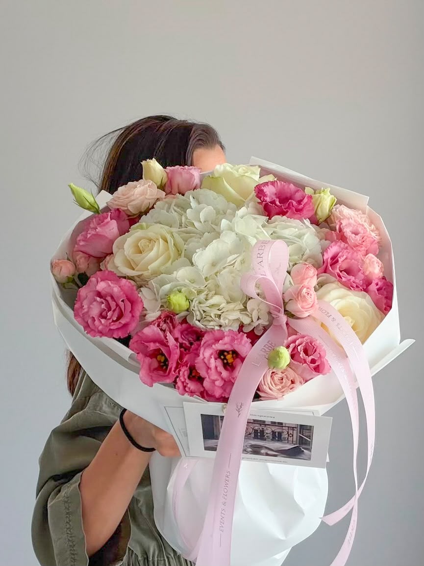 FLOWERS BOUQUET WITH HYDRANGEAS AND EUSTOMA “ORELISSE”