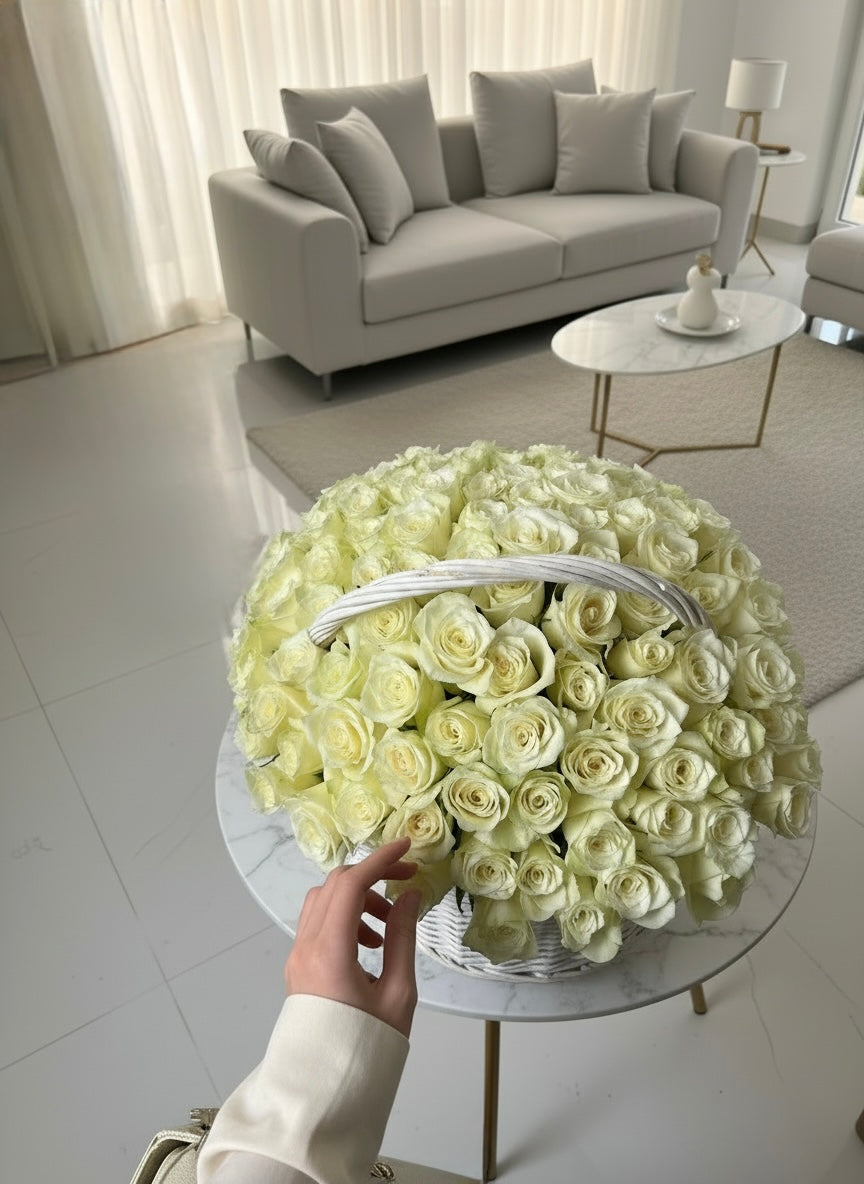 FLOWERS BASKET WITH WHITE ROSES 101 PCS