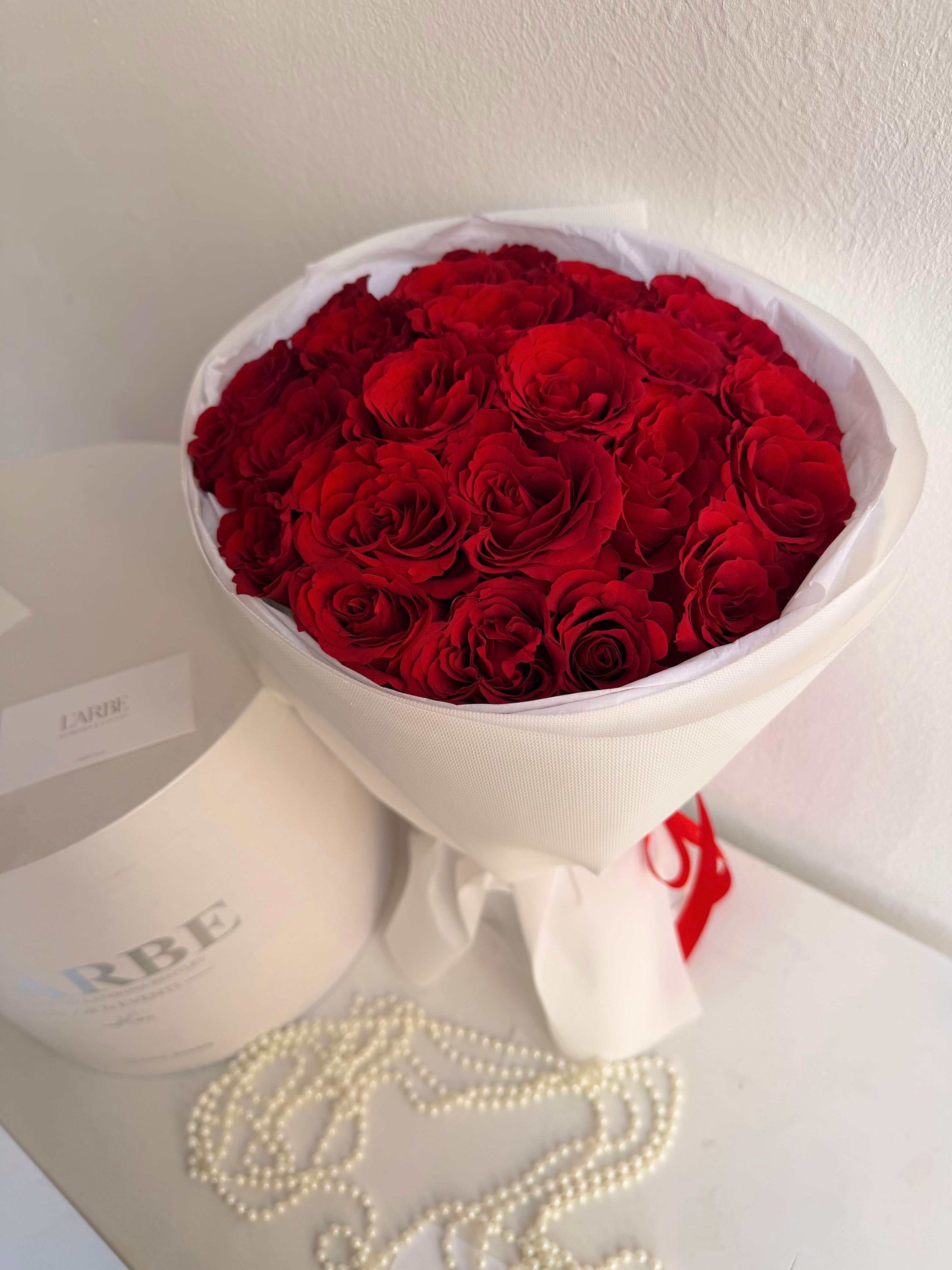FLOWERS BOUQUET WITH 21 RED ROSES IN WHITE WRAPPING