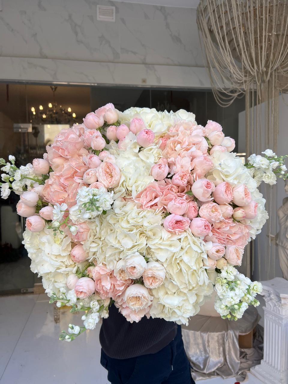 FLOWERS BOUQUET WITH HYDRANGEAS AND ROSES “HEARTFELT”
